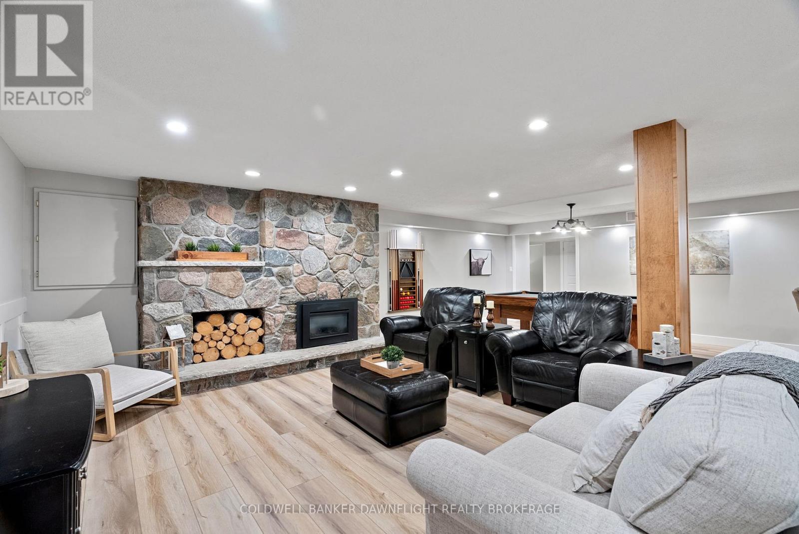399 Pryde Boulevard, South Huron (Exeter), ON - Indoor Photo Showing Living Room With Fireplace