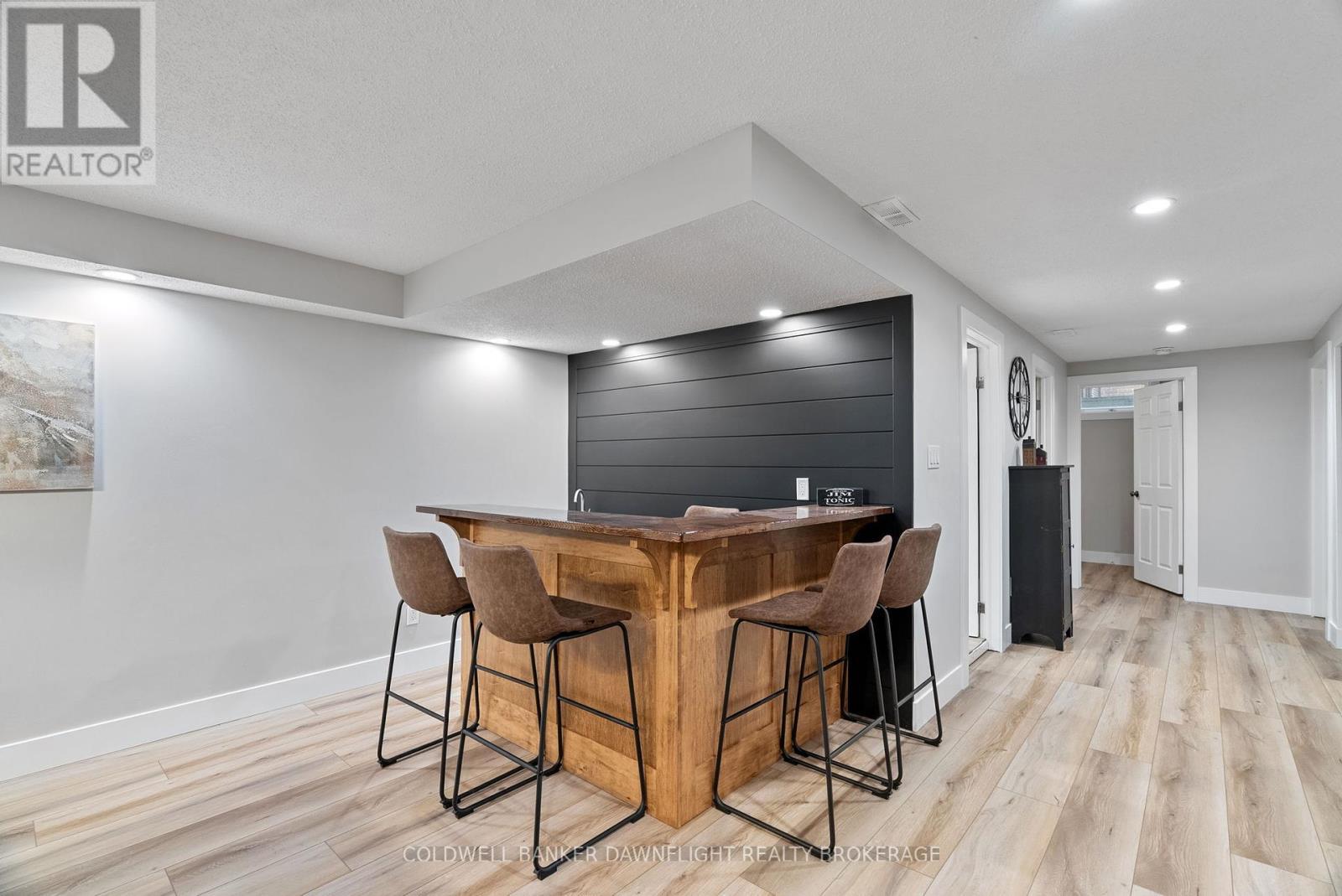 399 Pryde Boulevard, South Huron (Exeter), ON - Indoor