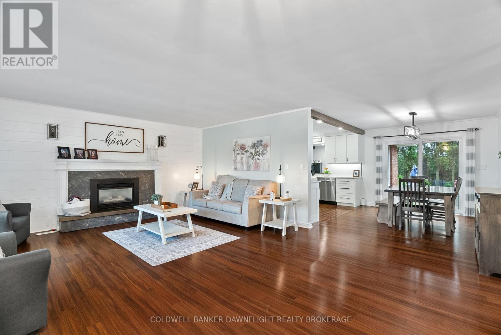 399 Pryde Boulevard, South Huron (Exeter), ON - Indoor Photo Showing Living Room With Fireplace