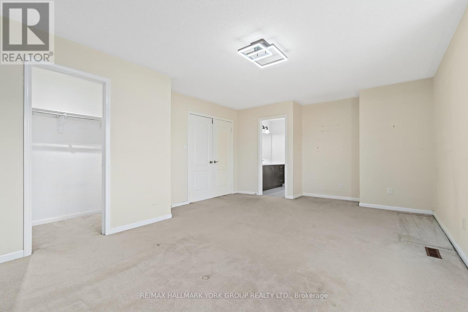 5562 Broadpath Gate, Mississauga, ON - Indoor Photo Showing Other Room