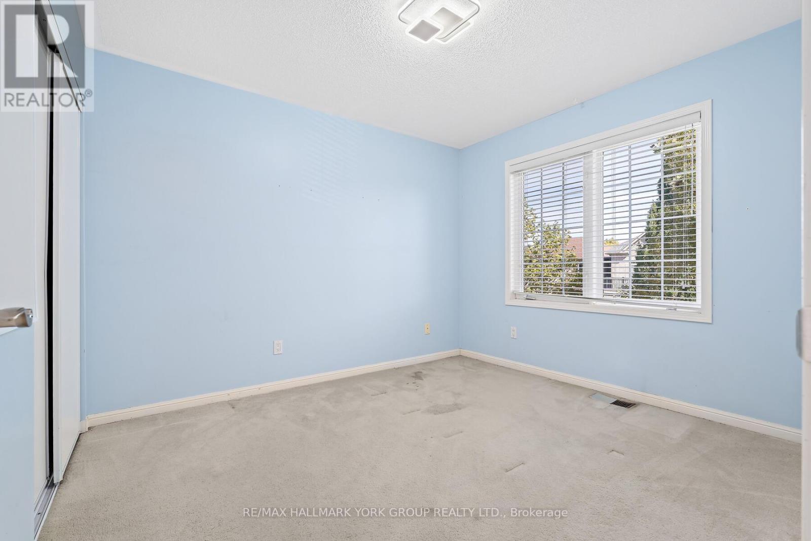 5562 Broadpath Gate, Mississauga, ON - Indoor Photo Showing Other Room