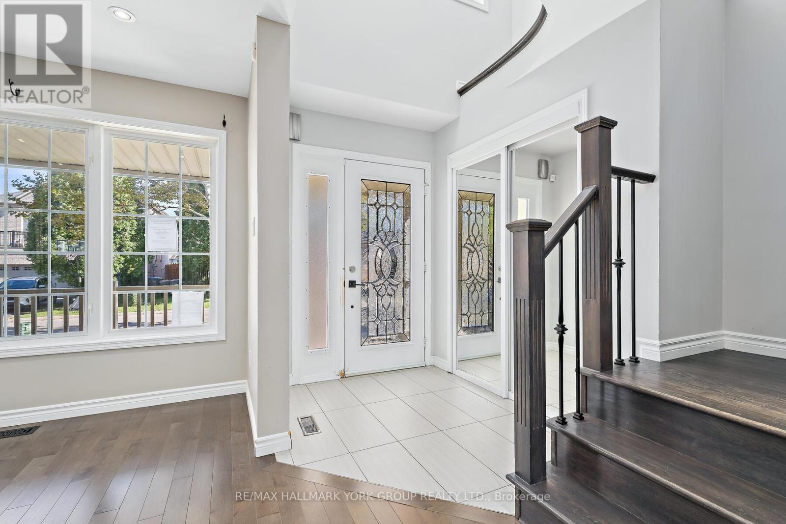 5562 Broadpath Gate, Mississauga, ON - Indoor Photo Showing Other Room