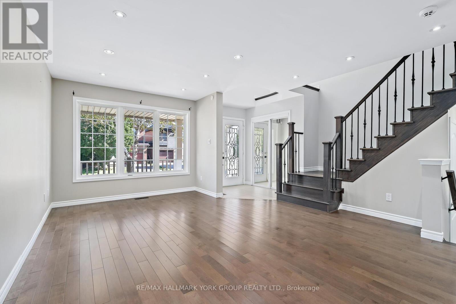 5562 Broadpath Gate, Mississauga, ON - Indoor