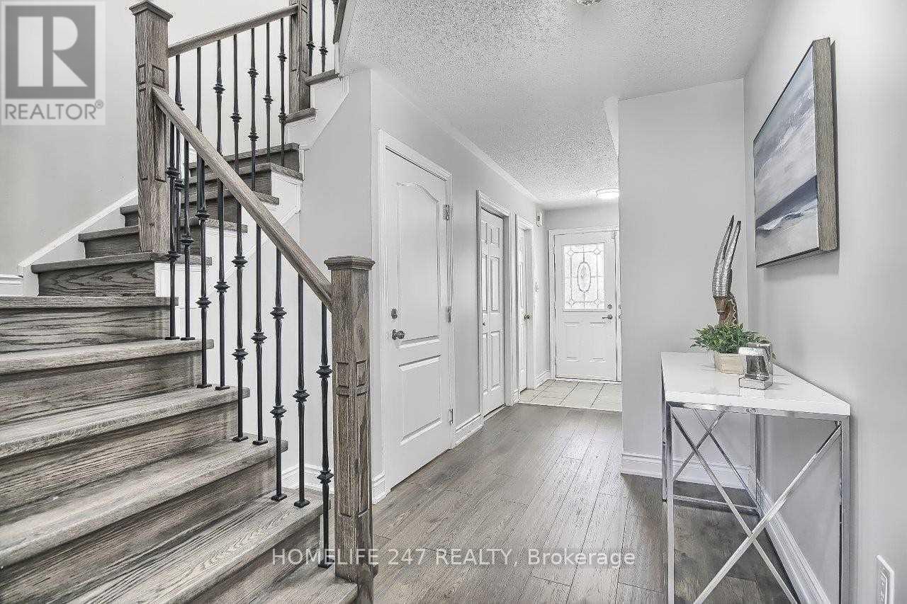 32 Poplar Plains Road, Brampton, ON - Indoor Photo Showing Other Room