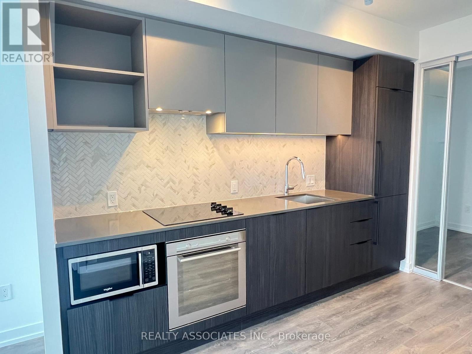 3902 - 82 Dalhousie Street, Toronto, ON - Indoor Photo Showing Kitchen With Upgraded Kitchen