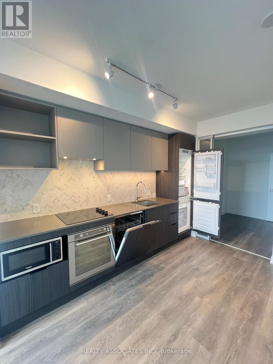 3902 - 82 Dalhousie Street, Toronto, ON - Indoor Photo Showing Kitchen