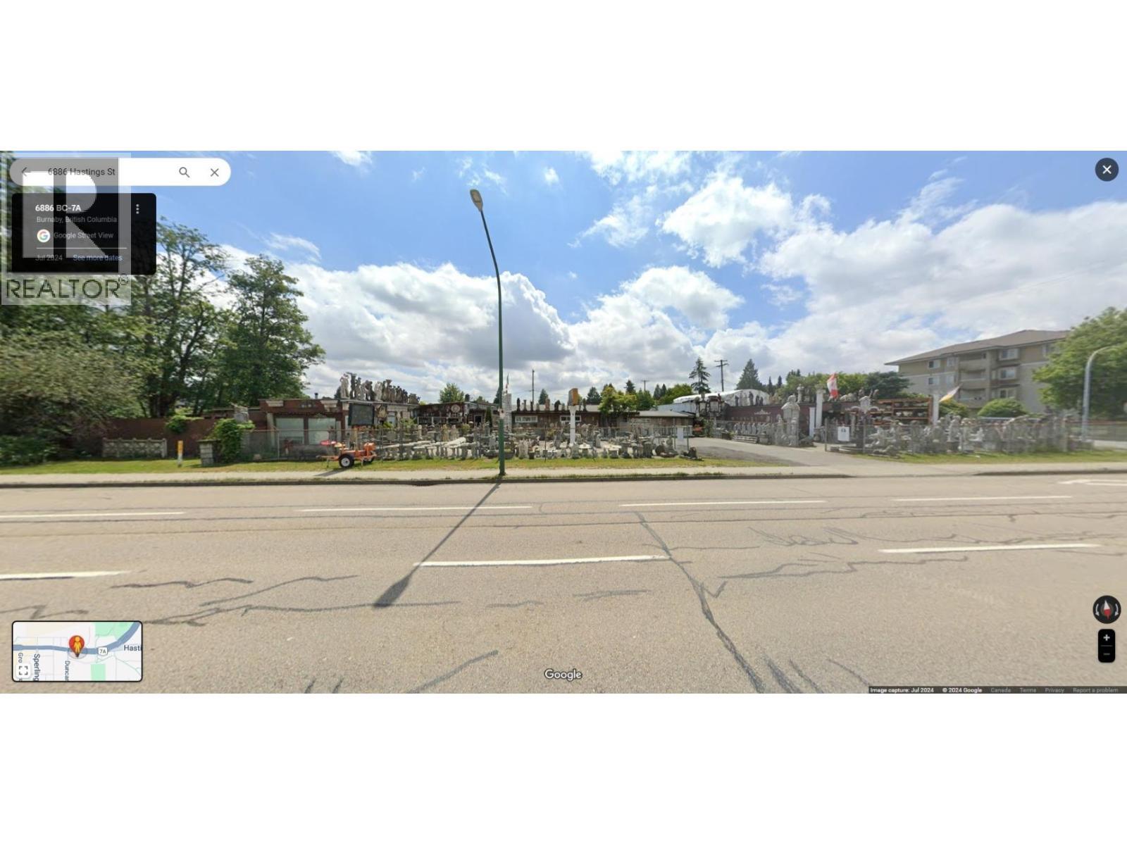 6886 Hastings Street, Burnaby, BC