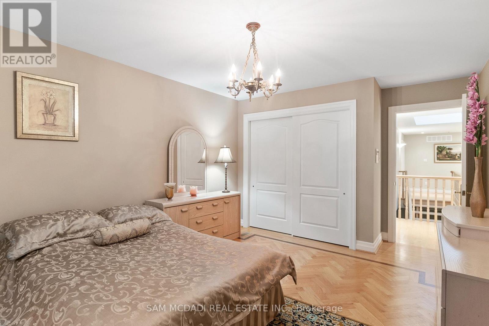 978 Tennyson Avenue, Mississauga, ON - Indoor Photo Showing Bedroom