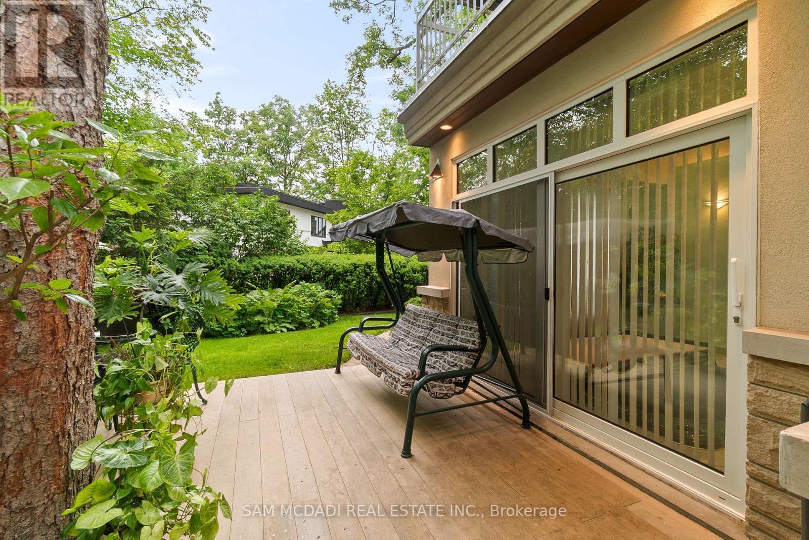 978 Tennyson Avenue, Mississauga, ON - Outdoor With Deck Patio Veranda With Exterior