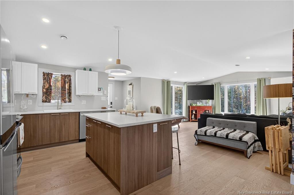 85 Roy Scenic Dr, Irishtown, NB