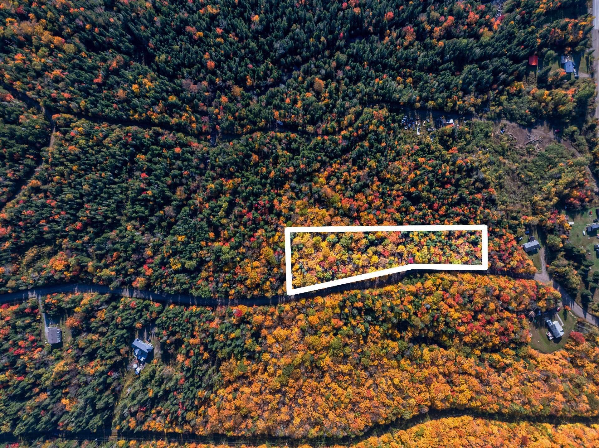 Aerial View - Ch. Val-Mont, Val-Des-Lacs, QC