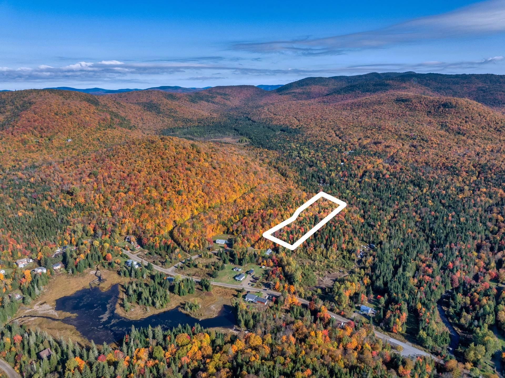 Aerial View - Ch. Val-Mont, Val-Des-Lacs, QC
