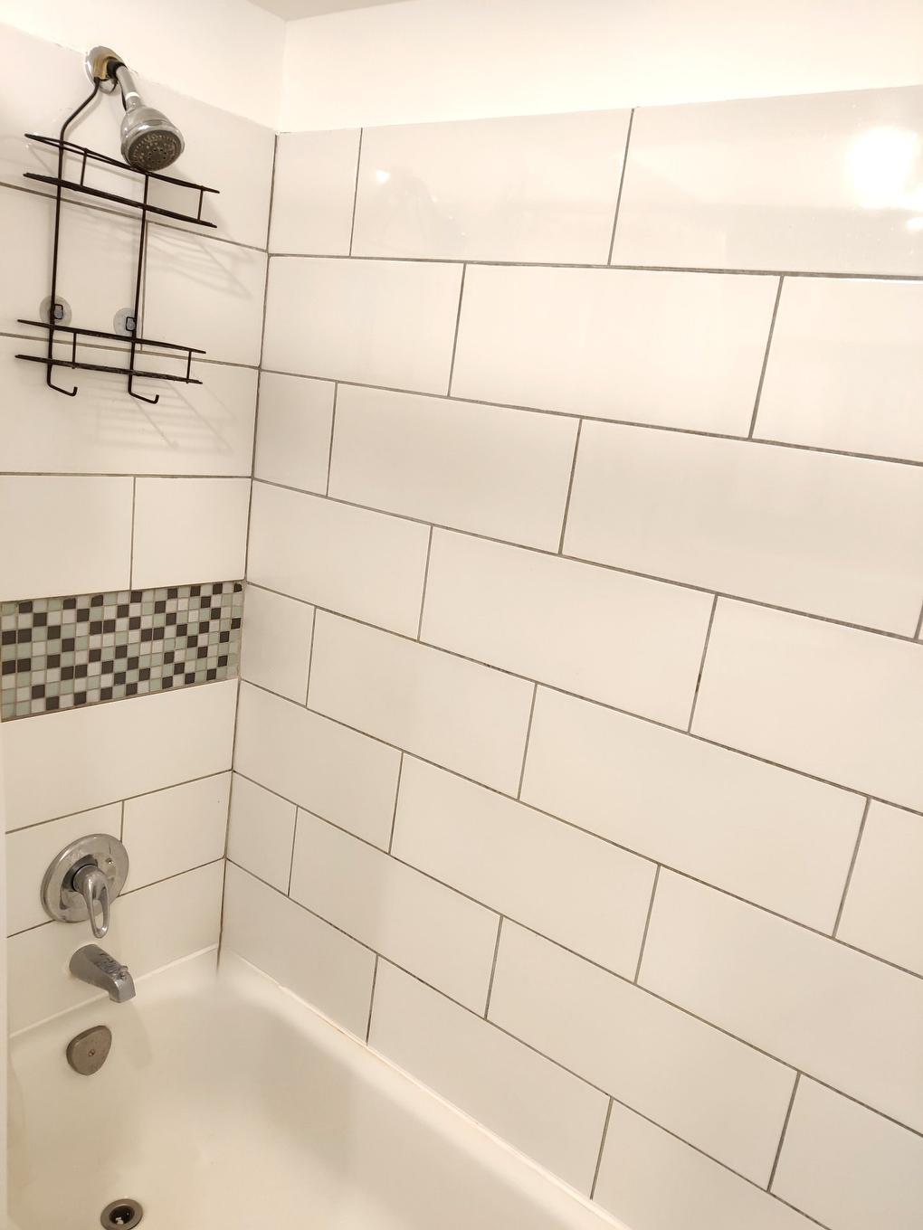 Bathroom - 204-6320 Av. Bienville, Brossard, QC - Indoor Photo Showing Bathroom