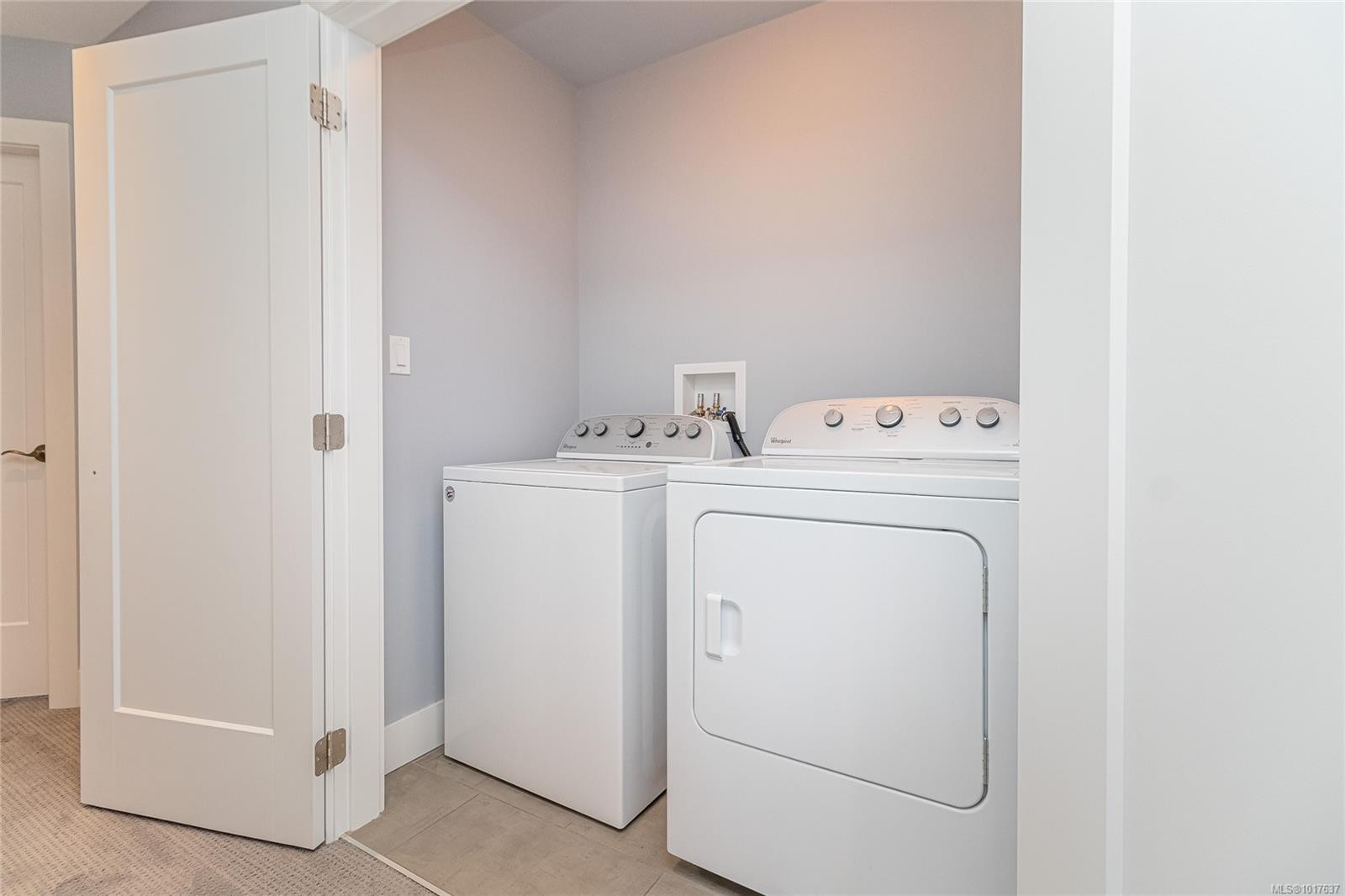 2178 Winfield Dr, Sooke, BC - Indoor Photo Showing Laundry Room