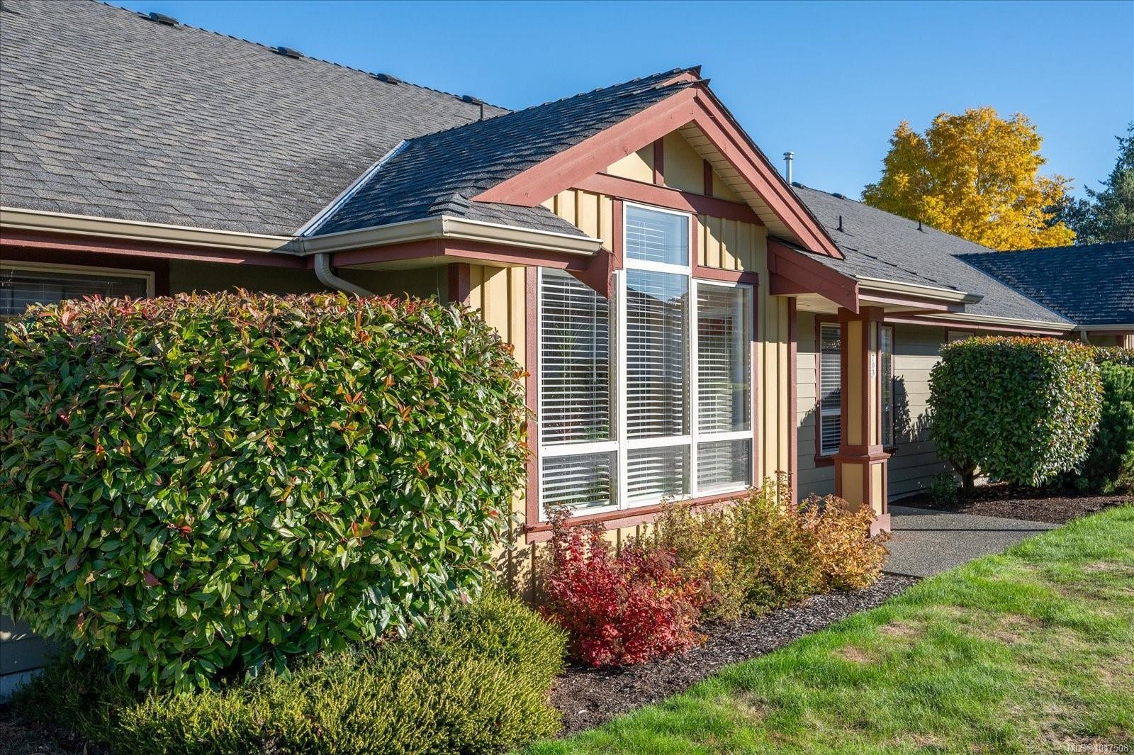 703-261 Mills St, Parksville, BC