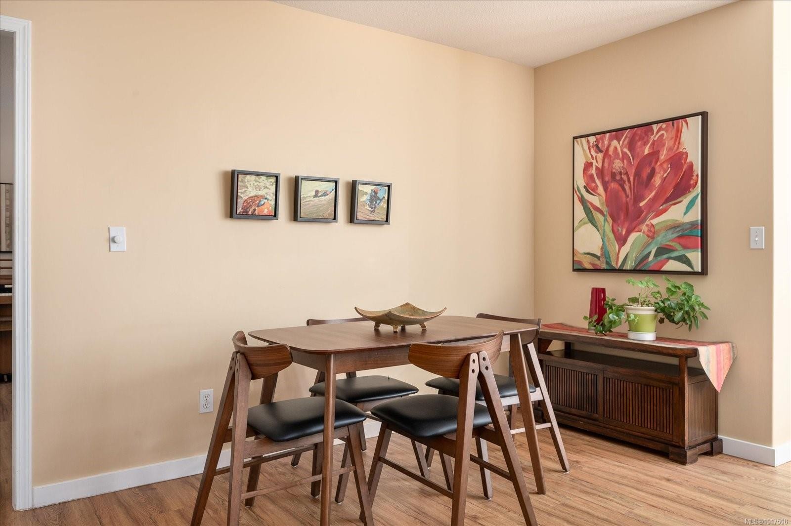 703-261 Mills St, Parksville, BC