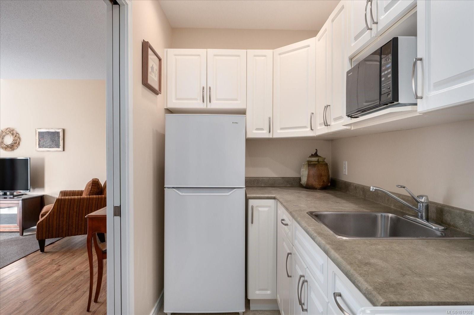 703-261 Mills St, Parksville, BC