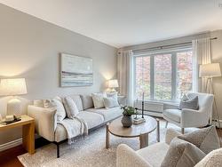 4 B Rockhaven Drive  Halifax, NS B3M 1Z9