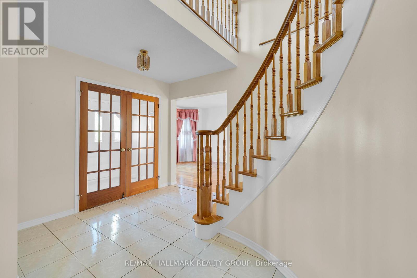 1396 Larose Avenue, Ottawa, ON - Indoor Photo Showing Other Room