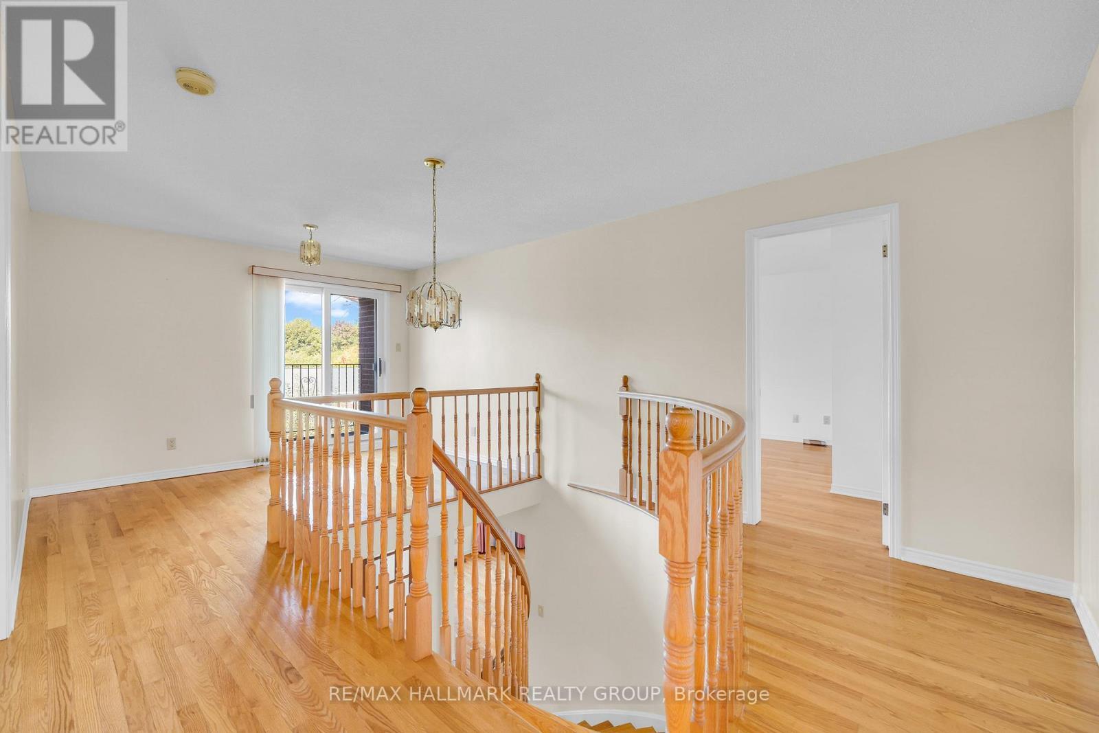 1396 Larose Avenue, Ottawa, ON - Indoor Photo Showing Other Room