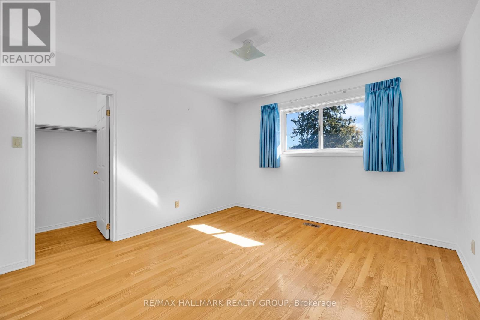 1396 Larose Avenue, Ottawa, ON - Indoor Photo Showing Other Room