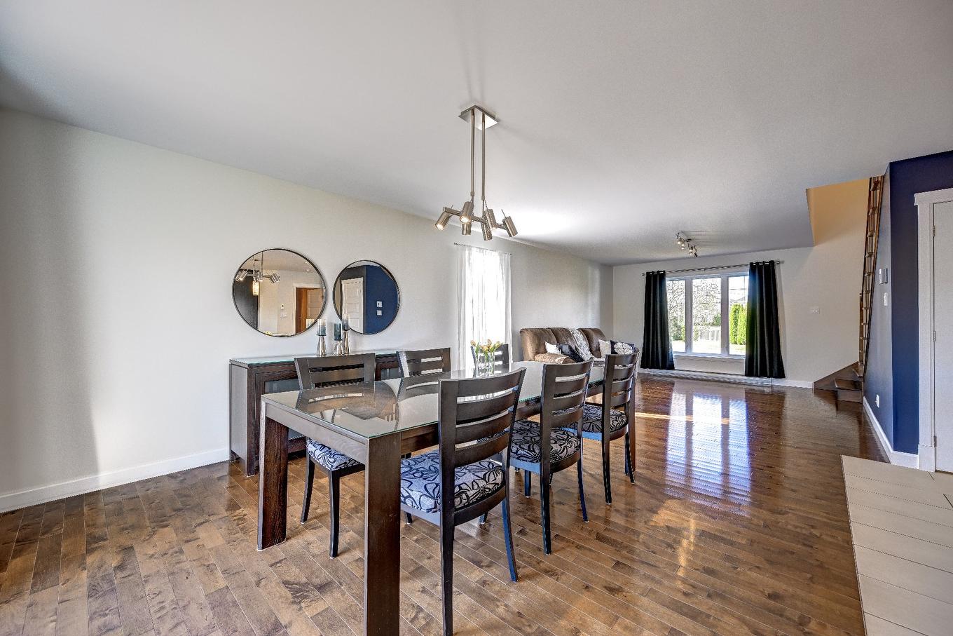 Salle à manger - 1055 Rue De La Forge, Saint-Hyacinthe, QC - Indoor Photo Showing Dining Room
