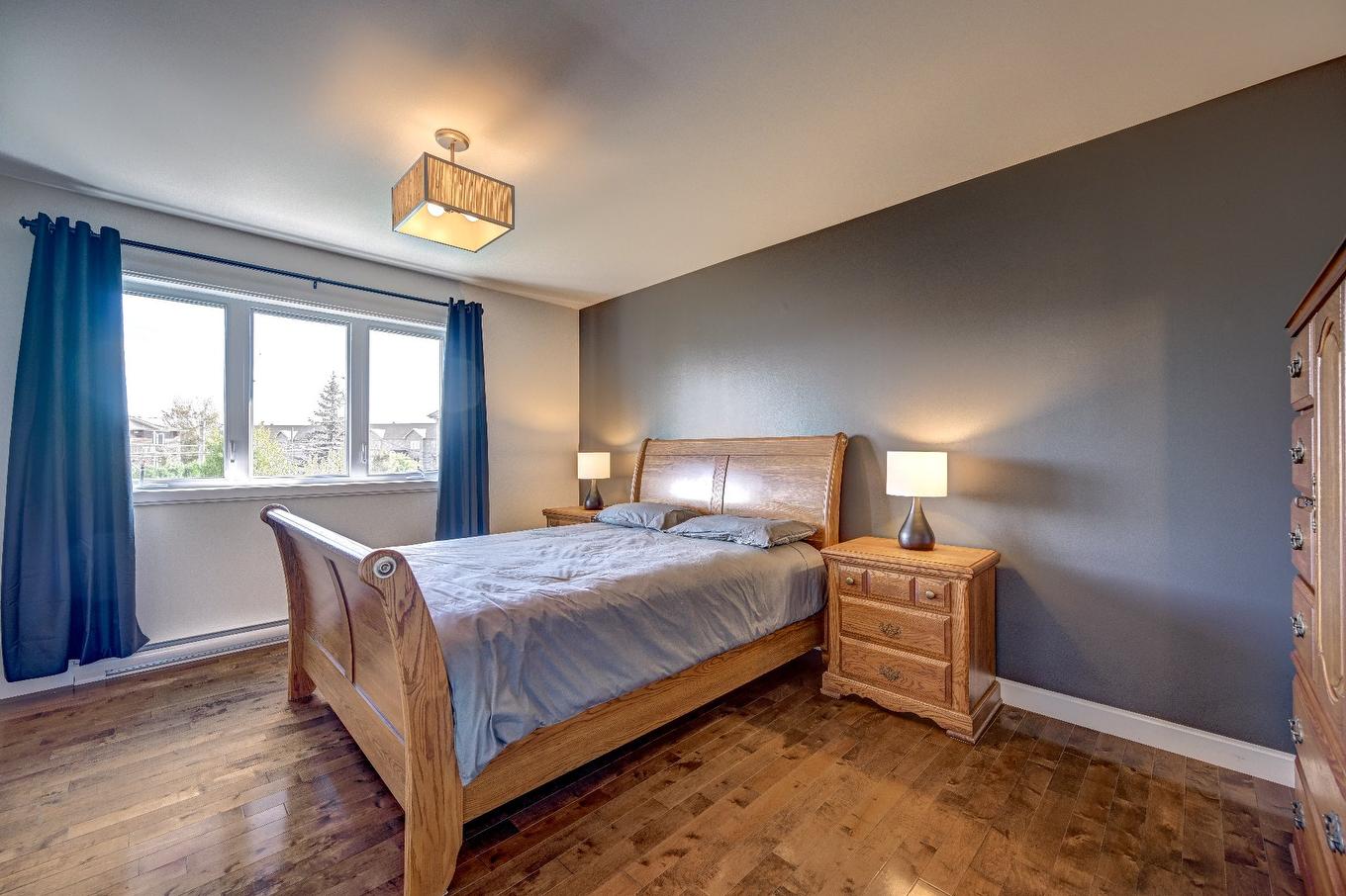 Chambre à coucher principale - 1055 Rue De La Forge, Saint-Hyacinthe, QC - Indoor Photo Showing Bedroom