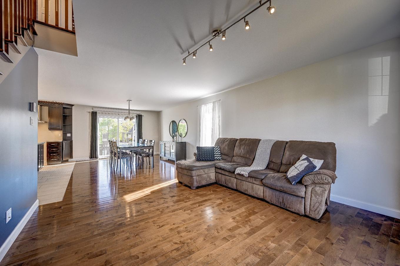 Salon - 1055 Rue De La Forge, Saint-Hyacinthe, QC - Indoor Photo Showing Living Room