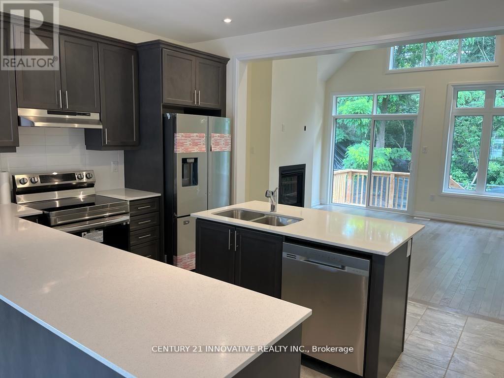 22 Holtby Court, Scugog, ON - Indoor Photo Showing Kitchen With Double Sink With Upgraded Kitchen