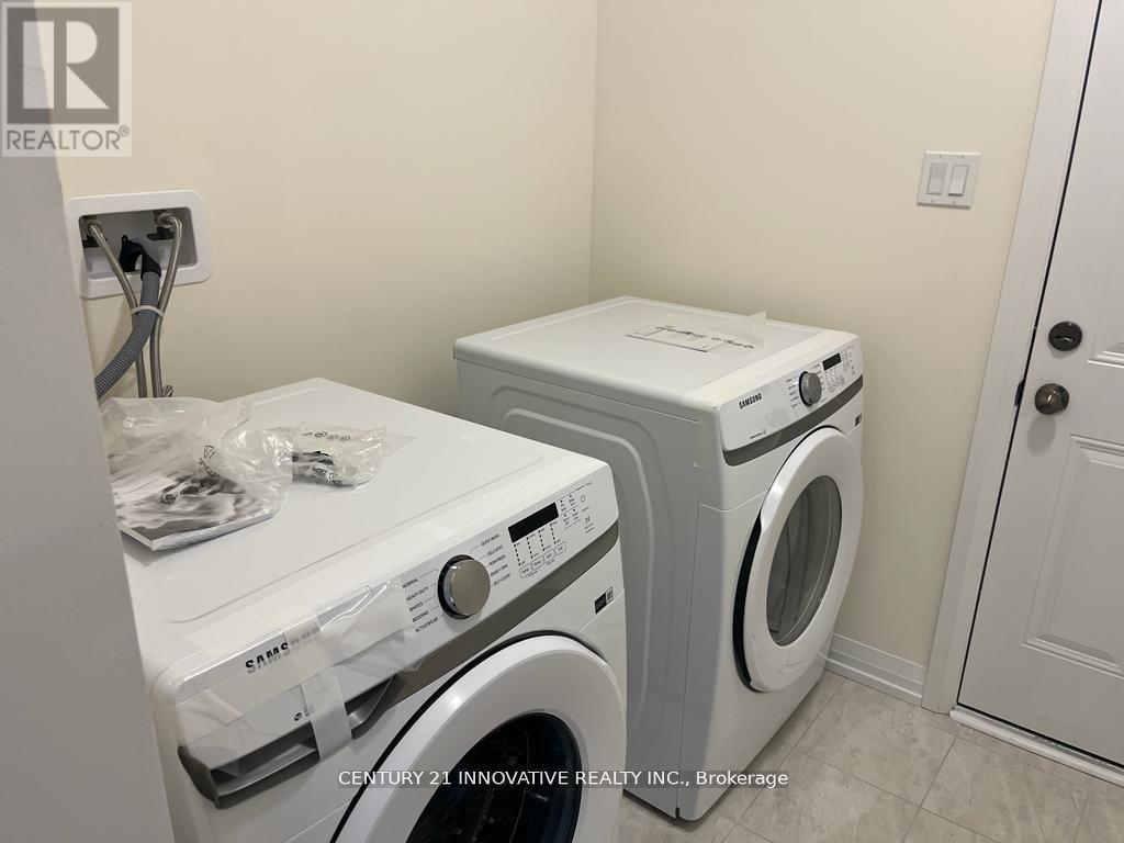 22 Holtby Court, Scugog, ON - Indoor Photo Showing Laundry Room