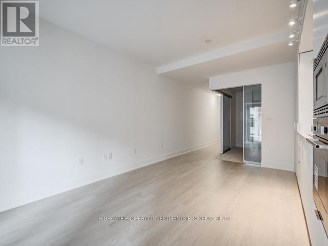 618 - 955 Bay Street, Toronto, ON - Indoor