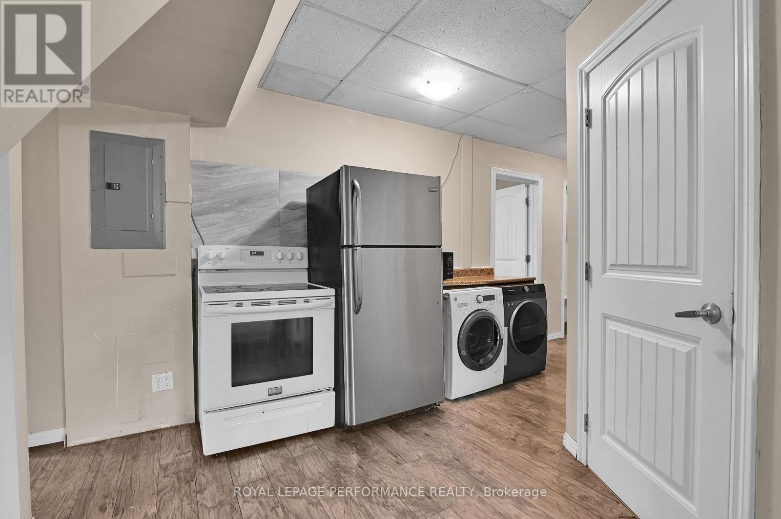 200 Metcalfe Street, Ottawa, ON