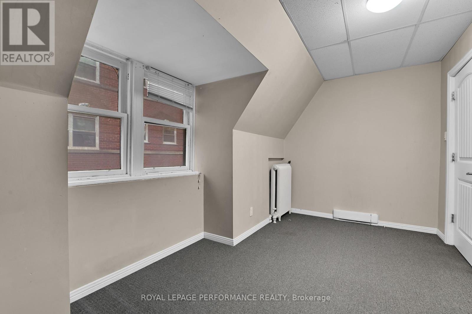 200 Metcalfe Street, Ottawa, ON