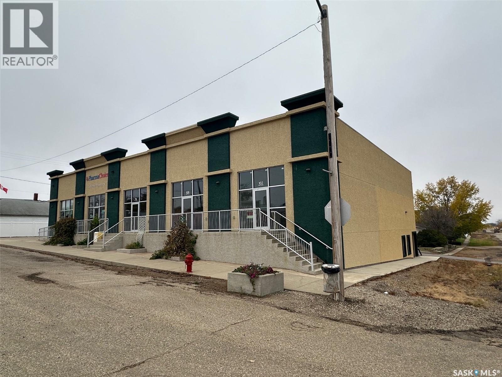 102-124 Main Street, Lafleche, SK