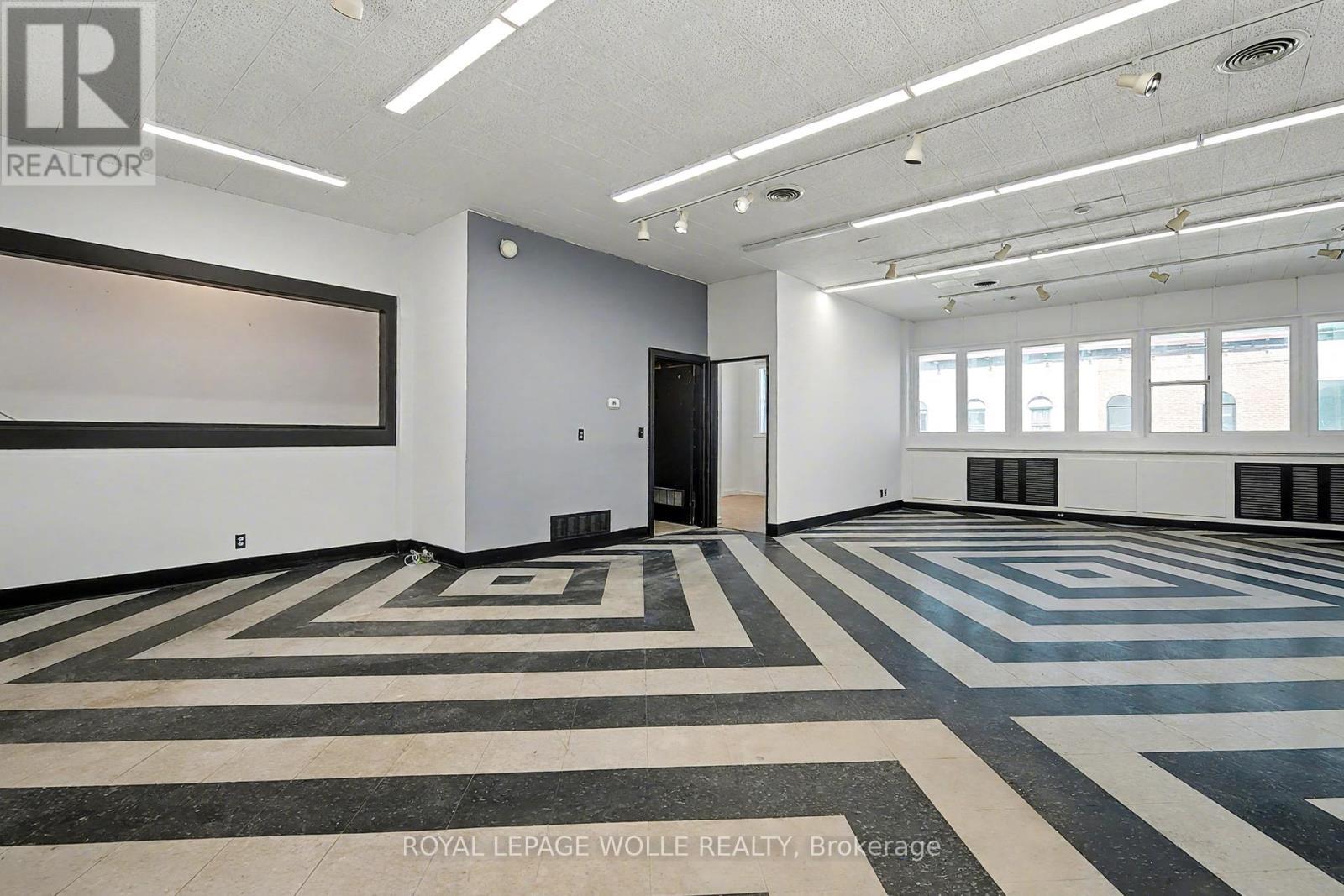 19 King Street E, Kitchener, ON