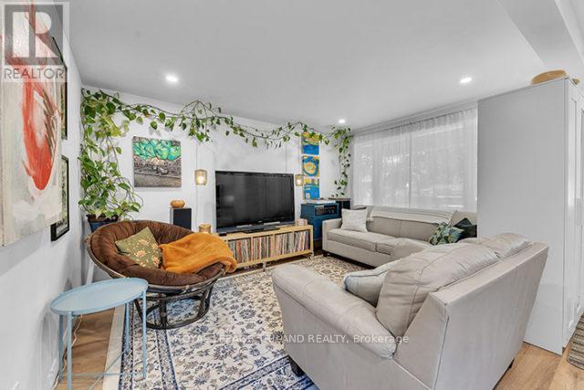 616 Grosvenor Street, London East (East C), ON - Indoor Photo Showing Living Room