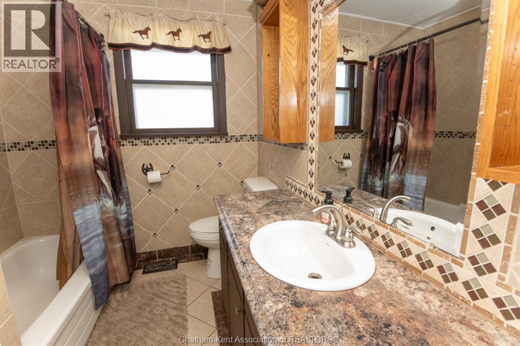 9525 Mcnaughton Line, Chatham, ON