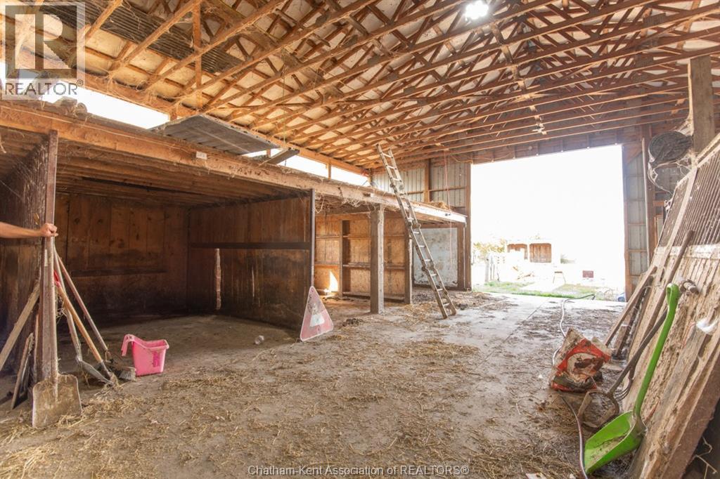 9525 Mcnaughton Line, Chatham, ON