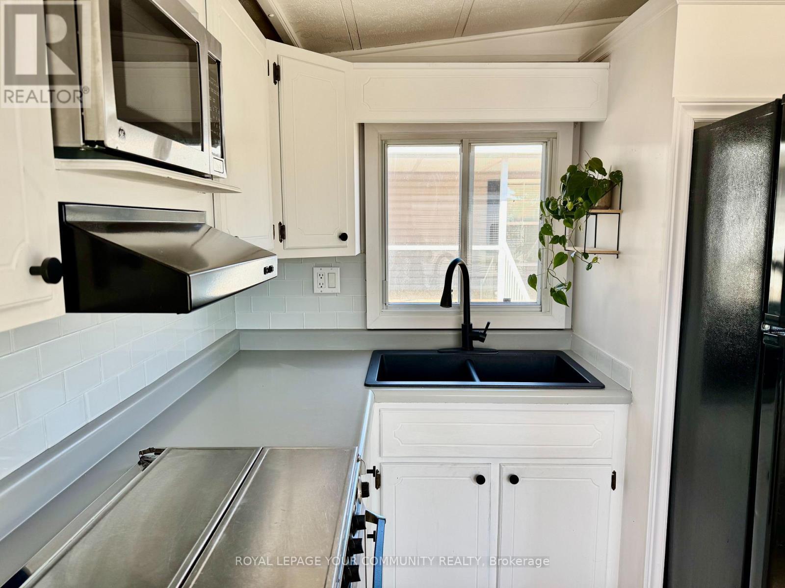 285 Crydermans Side Road, Georgina, ON