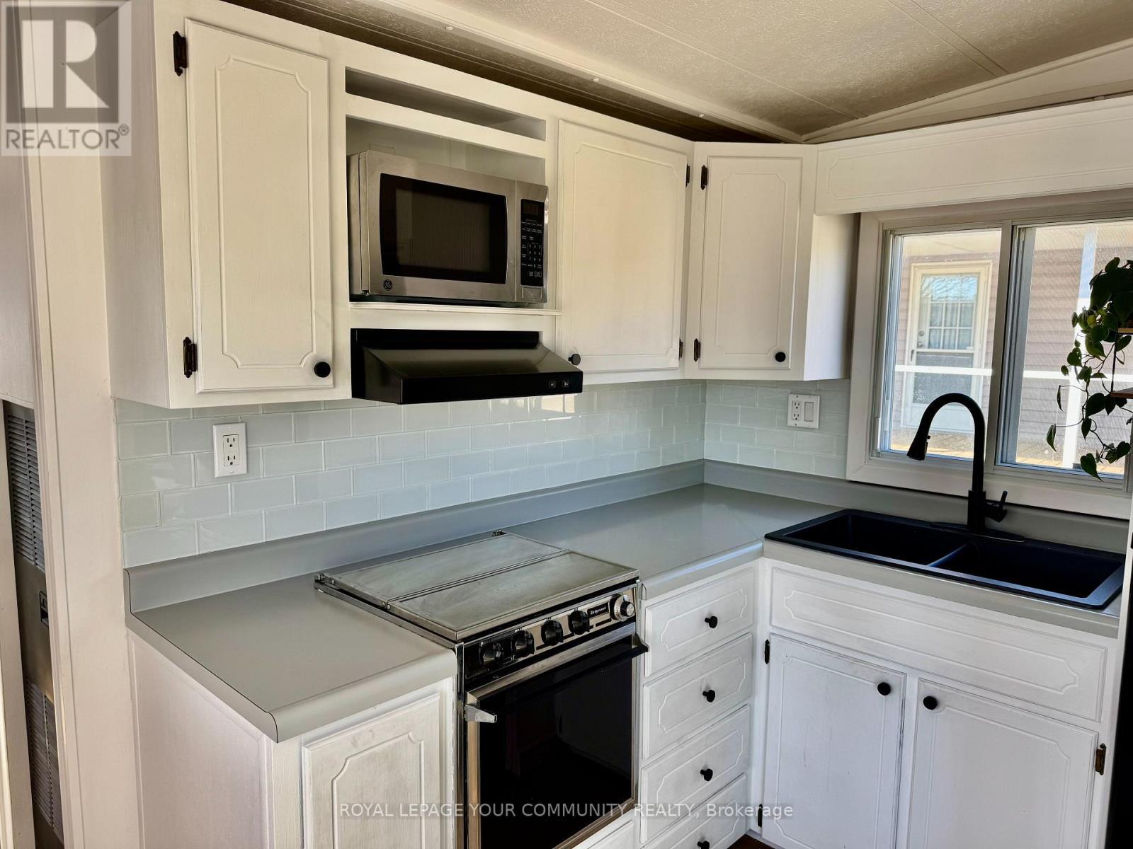 285 Crydermans Side Road, Georgina, ON