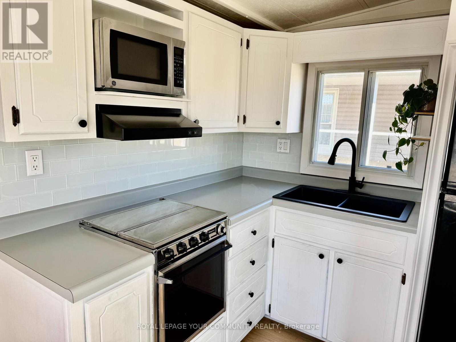 285 Crydermans Side Road, Georgina, ON