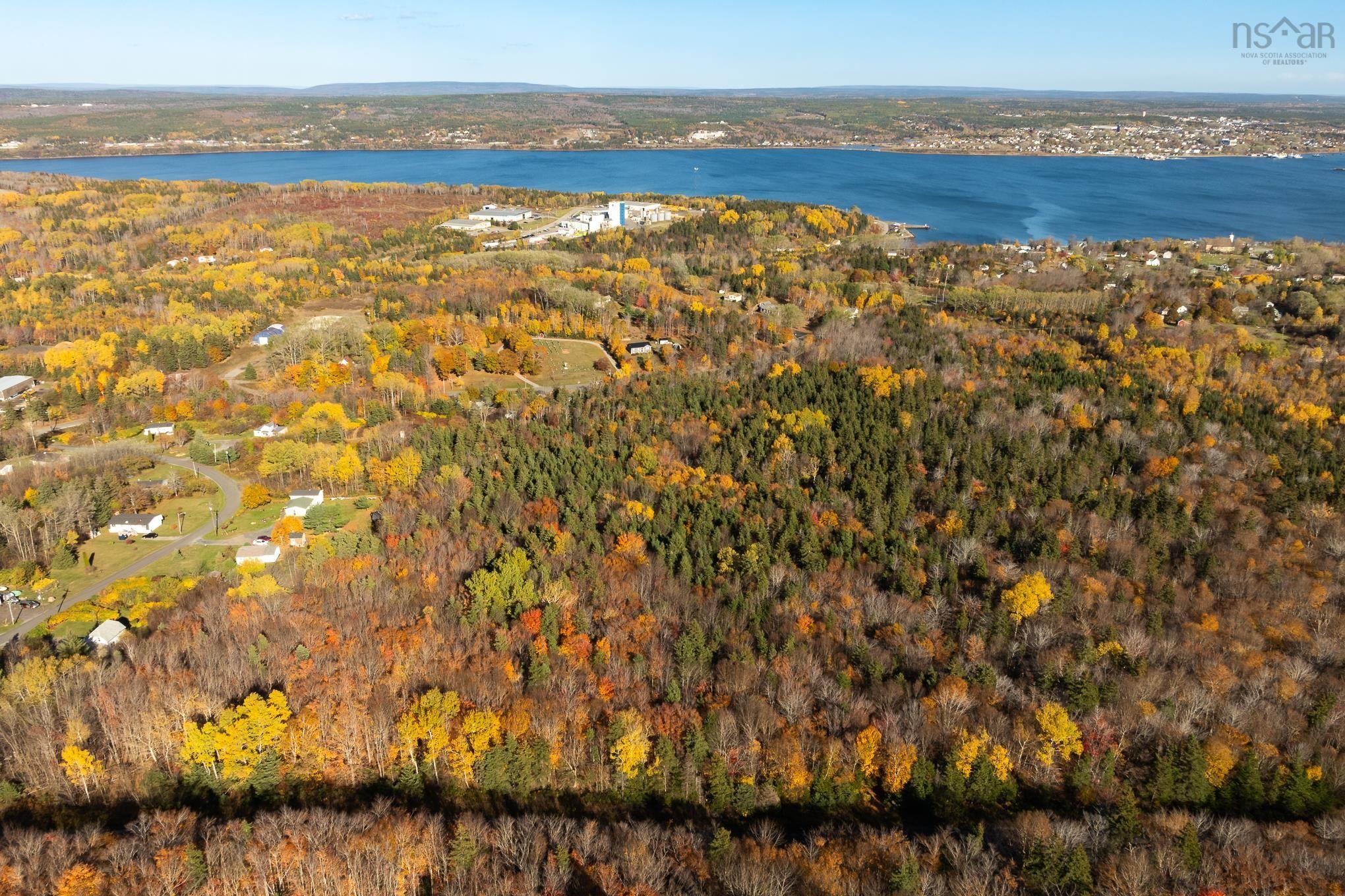 1 Tracadie Road, Mulgrave, NS