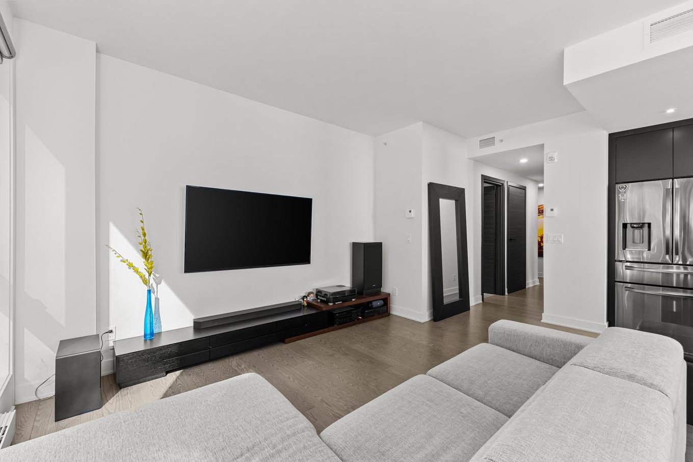 Salon - 118B-1400 Rue Ottawa, Montréal (Le Sud-Ouest), QC - Indoor Photo Showing Living Room