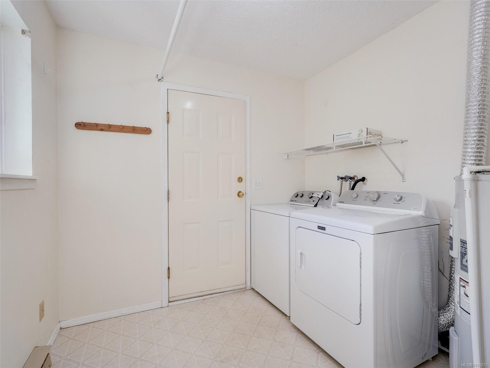 6-1441 Hillside Ave, Victoria, BC