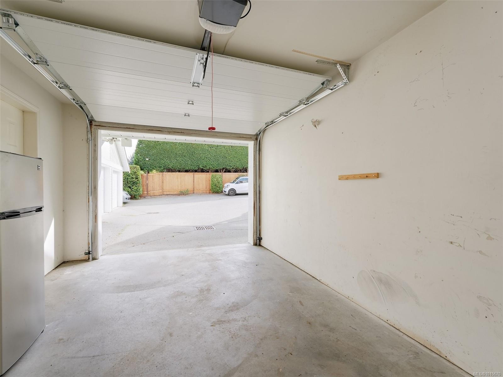 6-1441 Hillside Ave, Victoria, BC