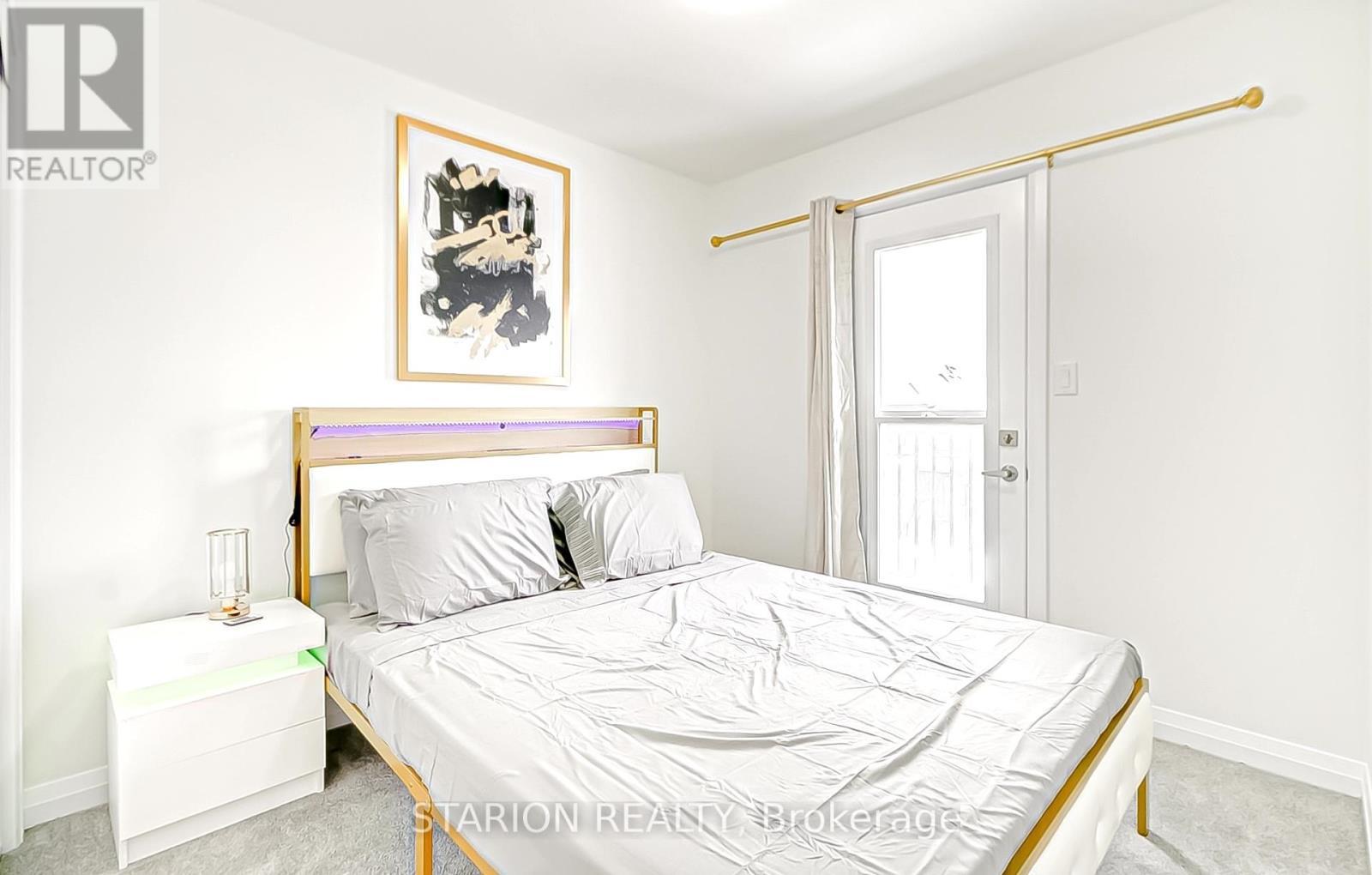 29 Granville Crescent, Haldimand, ON - Indoor Photo Showing Bedroom