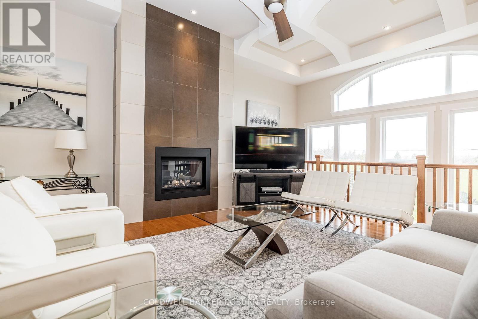 270 West Lake Circle, Ottawa, ON - Indoor Photo Showing Living Room With Fireplace