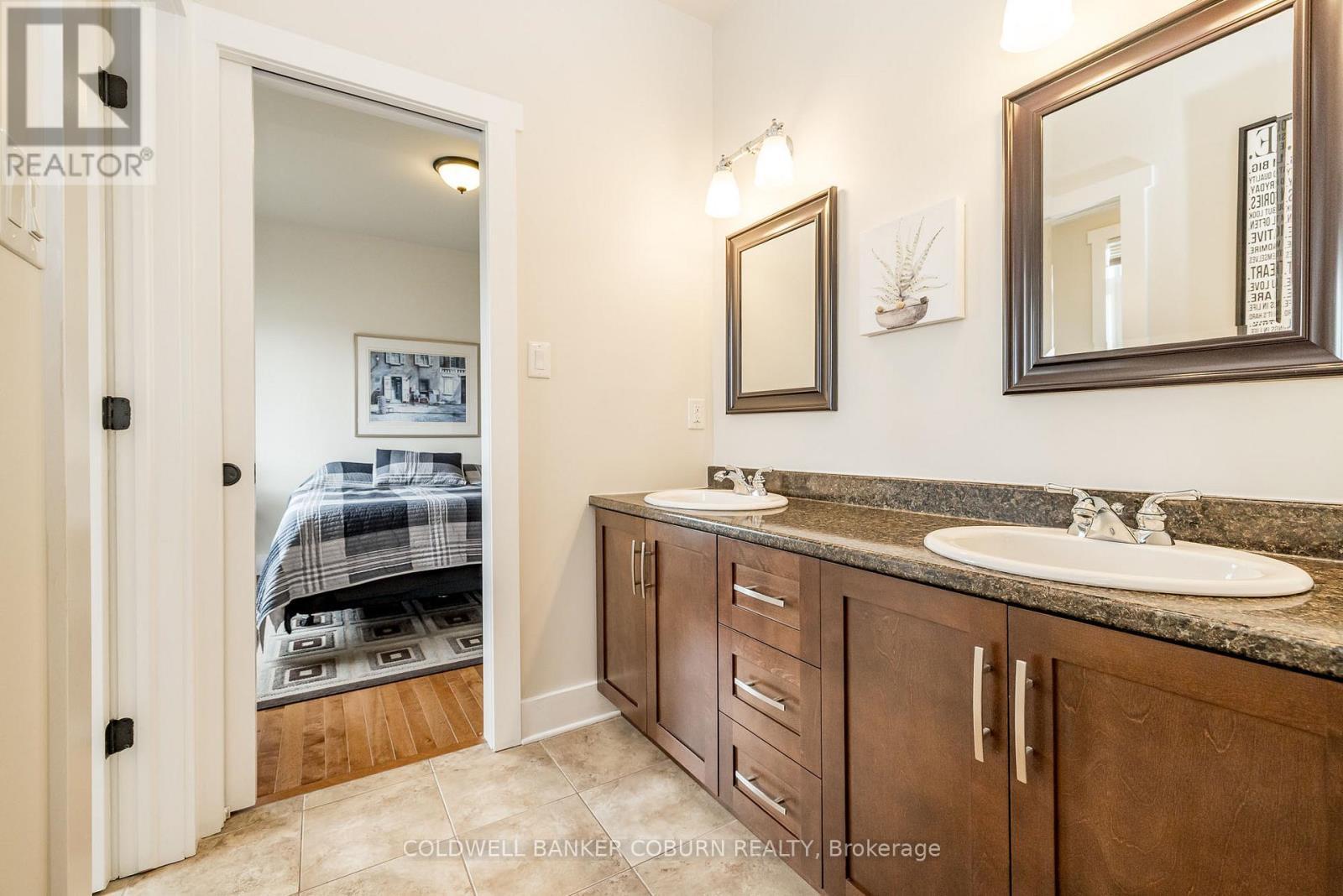 270 West Lake Circle, Ottawa, ON - Indoor Photo Showing Bathroom