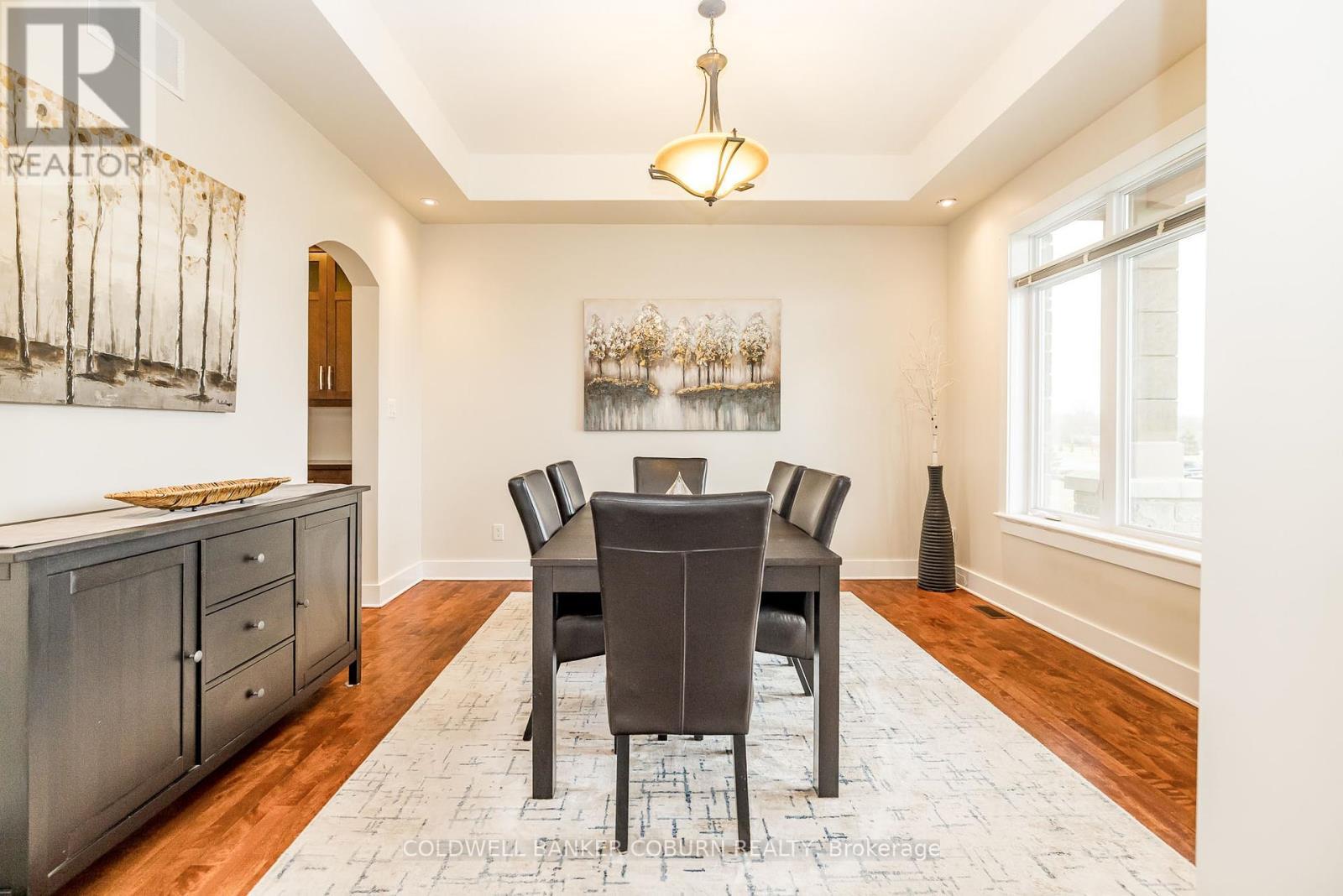 270 West Lake Circle, Ottawa, ON - Indoor Photo Showing Dining Room