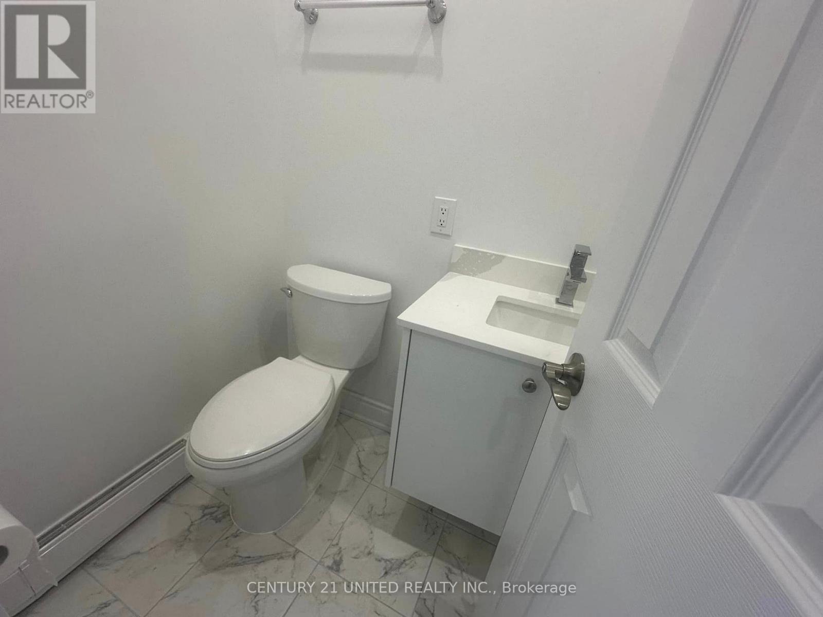 Unit 2 - 82 King Street W, Cobourg, ON - Indoor Photo Showing Bathroom